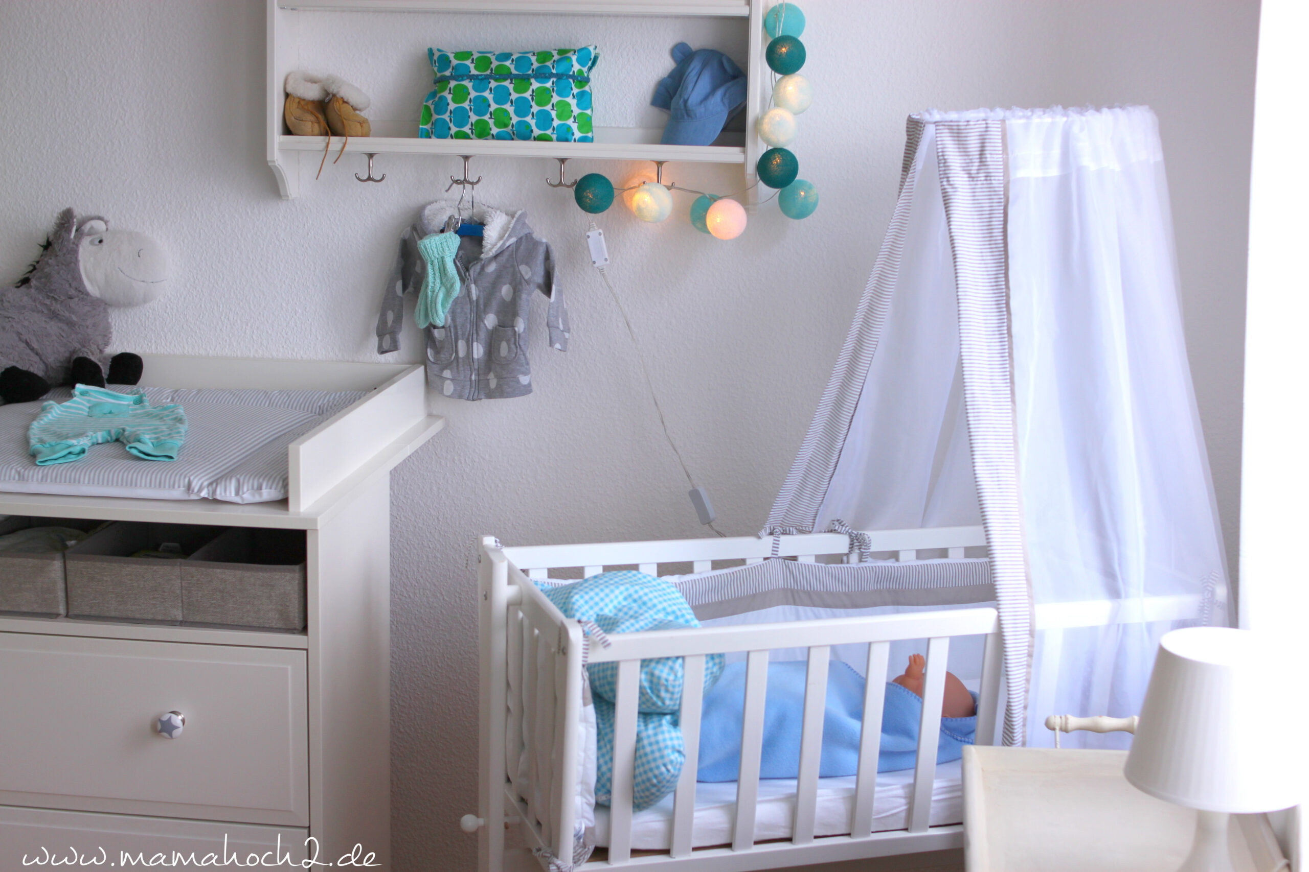 Klein Aber Fein- Die Babyecke Im Schlafzimmer ⋆ Mamahoch2 throughout Babyzimmer Und Schlafzimmer In Einem